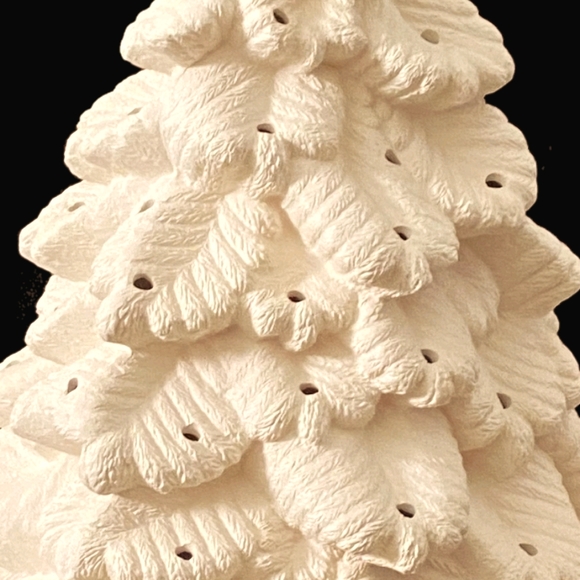 Nowell 1694 sierra Spruce lg Tree Bisque you paint